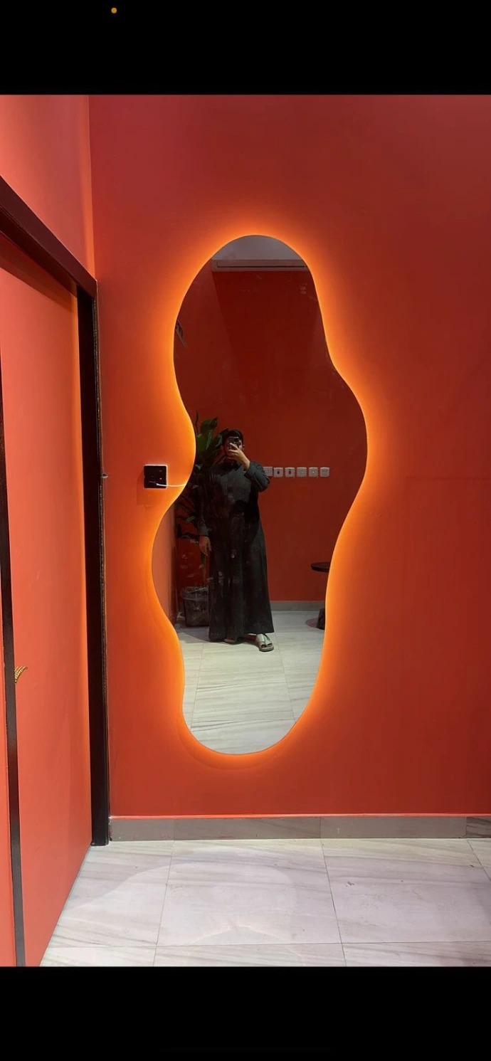 قسم المرايا